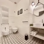 Industrial - Design & Silence In Viale Xx Settembre *