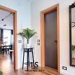 Industrial - Design & Silence In Viale Xx Settembre Trieste