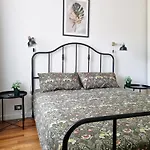 Industrial - Design & Silence In Viale Xx Settembre Apartamento *