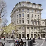 Industrial - Design & Silence In Viale Xx Settembre * 的里雅斯特