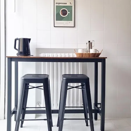 Modern Industrial Loft In Pedestrian Zone - 10 Min To Piazza Unita