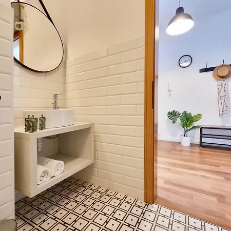 Modern Industrial Loft In Pedestrian Zone - 10 Min To Piazza Unita