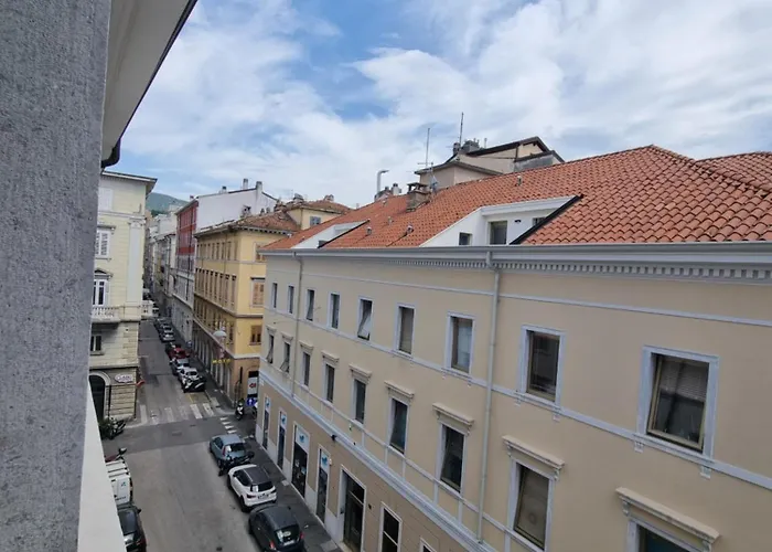 Industrial - Design & Silence In Viale Xx Settembre Apartmán Terst